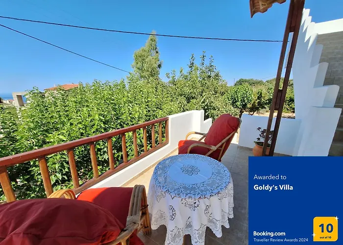 Goldy\'s Natural Traditional Villa Μaisonette