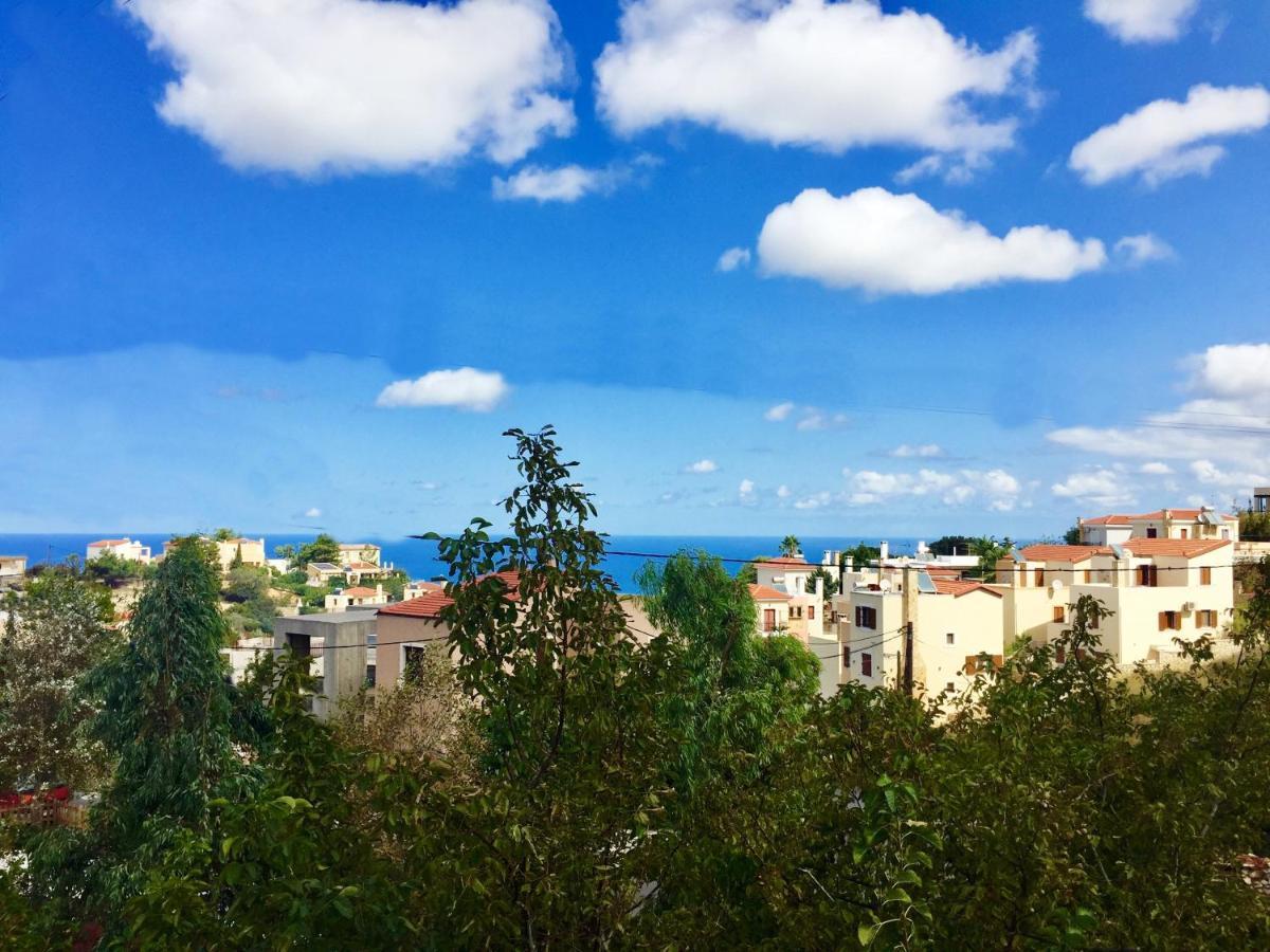 Goldy's * Ρουσσοσπίτι